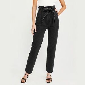 ABERCROMBIE & FITCH High Waisted Paperbag Mom Jeans